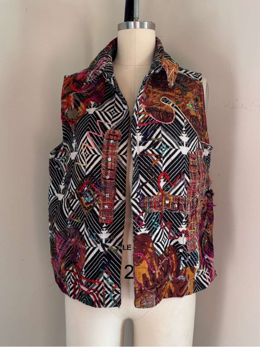 Chico's Multicolor Patterned Embellished Artsy Vest